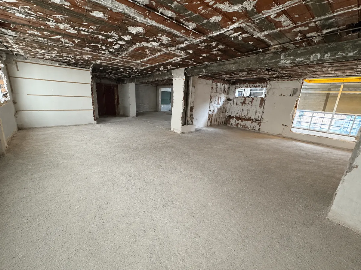 Vivienda en calle Maestro Llorca antes de la reforma integral